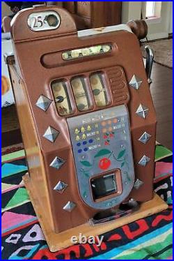 $0.25 vintage Mills Diamond Front Slot Machine Antique! JUST SERVICED