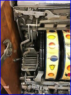 $. 05 Mills Vintage Extraordinaire Slot Machine Free Shipping