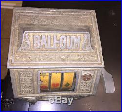 1930 Antique Cigarette Slot Machine Ball Gum game