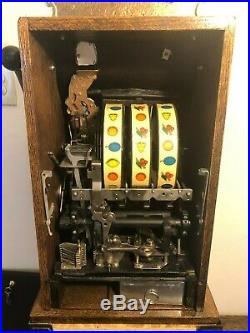 1930's 25¢ Mills Black Beauty Brooklands Car Slot Machine coin op