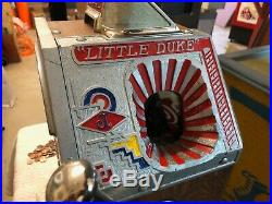 1930's JENNINGS LITTLE DUKE ONE CENT PENNY SLOT MACHINE WITH GUM VENDOR