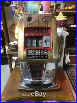 1930s/40s Antique MILLS Slot MACHINE