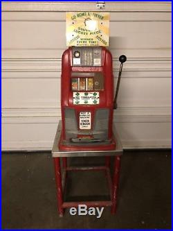 1930s/40s Antique Slot / Token MACHINE