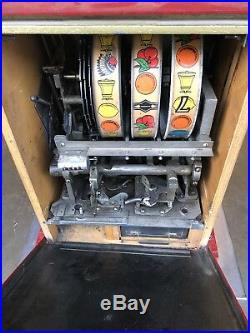1930s/40s Antique Slot / Token MACHINE