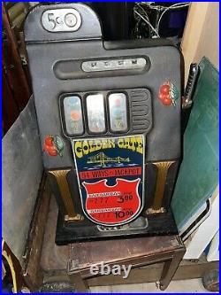 1930s 40s Mills slot machine