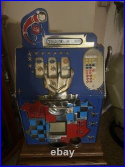 1930s Mills 25 cent slot machine Castle Front withmatching stand