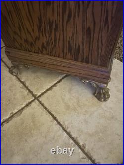 1930s Mills 25 cent slot machine Castle Front withmatching stand