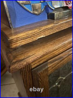 1930s Mills 25 cent slot machine Castle Front withmatching stand