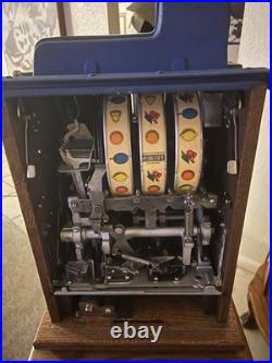 1930s Mills 25 cent slot machine Castle Front withmatching stand