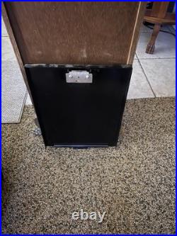 1930s Mills 25 cent slot machine Castle Front withmatching stand
