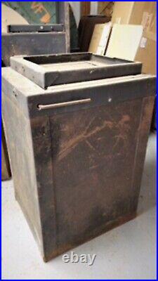 1930s RARE MILLS JACK-IN-THE-BOX ANTIQUE SLOT MACHINE SECURITY SECRET STAND