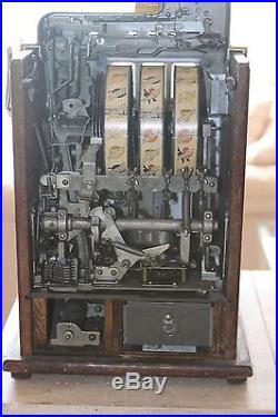 1932 Mills 5 Cent FOK. Slot Machine
