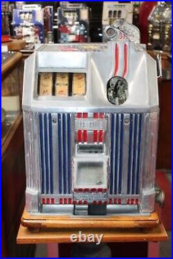 1933 Jennings Duchess Star 5c Vintage Slot Machine & Stand Included