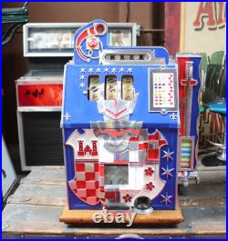 1934 Mills Novelty Castle Front 5c Vintage Slot Machine w. Side Mint Vendor