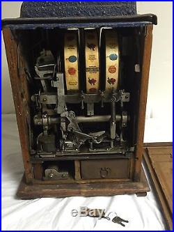 1935 Antique Castel Front Nickel Slot Machine