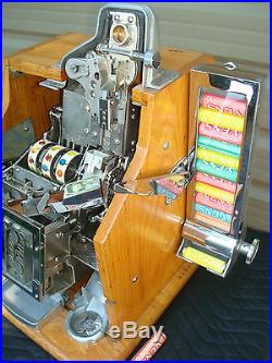 1937 MILLS 10c QT SLOT MACHINE WITH MINT VENDER