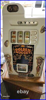 1940'S Slot Machine Golden Nugget 25 Cent