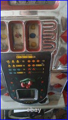 1940's Mills Slot Machine 25 Cent Machine Works As Designed