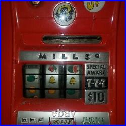 1940s Mills Slot Machine
