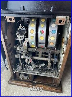1943 Mills Diamond Front Slot Machine