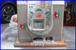 1946 Mills Novelty Co 25c Cherry Bell Vintage 3 reel Slot Machine