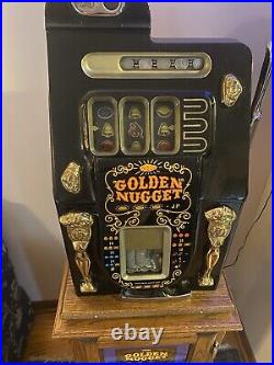 1947 GOLDEN NUGGET SLOT MACHINE With KEY