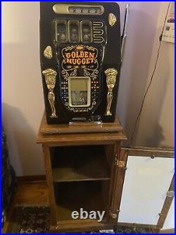 1947 GOLDEN NUGGET SLOT MACHINE With KEY