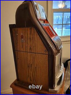 1948 Mills 25c HighTop Slot Machine