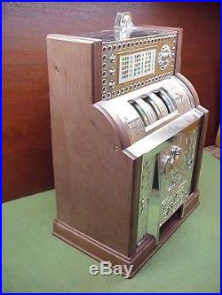 1977 Poynter Slot Machine Bank Vintage Antique Decoration 10 Cent Silver Eagle