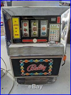 2 1968 Ballys Money Honey Slot Machine