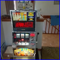 2000 Piggy Bankin' Banking Slot Machine by Williams / WMS Working Bill Acceptor