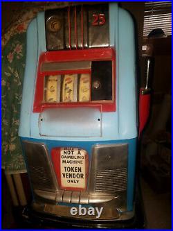 25 Cent Mills High Top Slot Machine