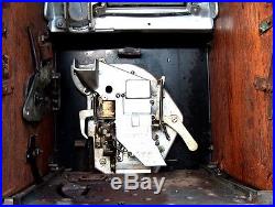 Antique Mills / Rock Ola Fob Mint Vend Slot Machine