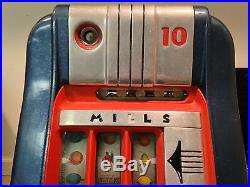 ANTIQUE slot machine MILLS INDUSTRIES INC, CHICAGO USA ten cent