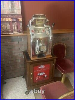 Antique 10 Cents jennings Indian Chief Slot Machine With Beautiful Oak Stand