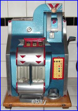 Antique 1930's 5¢ Slot Machine Mills Novelty Co. WORKS! Vintage Gambling Game