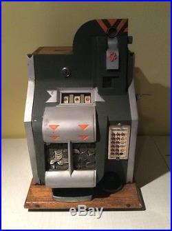 Antique 1930's Mills Q. T. 5 Cent Slot Machine Mills Novelty Co Original Machine