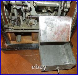 Antique 1930's Pace Manufacturing Co. Kitty 5 Cent Slot Machine