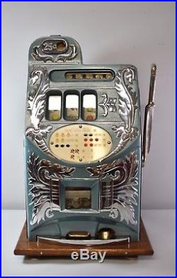 Antique. 25 Cent Mills Extra Bell Slot Machine 1940's Circa Chicago, IL