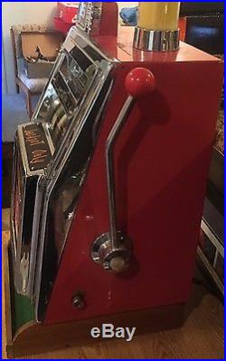 Antique 25 Cents MILLS Slot Machine Bell-O-Matic 777 Jackpot Hot Shot 1963