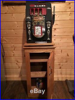 Antique 25 cent slot machine