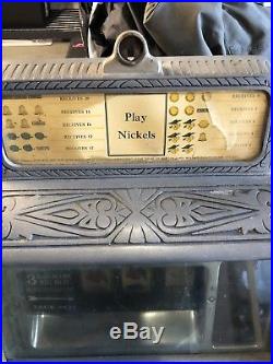 Antique Callie Nickel 5 Cents Slot Machine