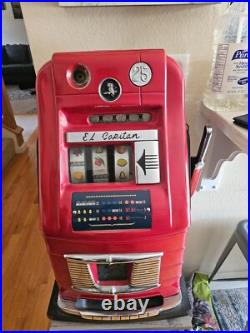 Antique El Capiton Slot Machine