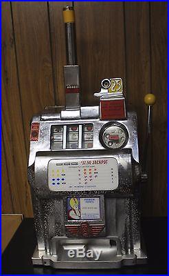 Antique Harrah's Hotel Casino 1940's 25 cent Pace Slot Machine