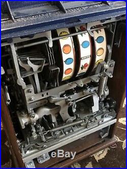 Antique Jennings Dixie Belle Chief Slot Machine 25 Cent Beautifully Restored