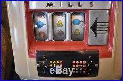 Antique Mills 10 Cent Slot Machine Circa 1950's