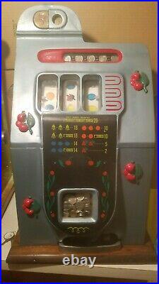 Antique Mills 5 Cent Black Cherry Coin Op Slot Machine With Jackpot Beautiful
