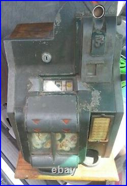 Antique Mills 5 Cent Slot Machine