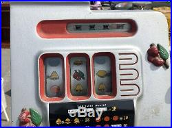 Antique Mills 5 Cent Slot Machine Bell Fruit Gum