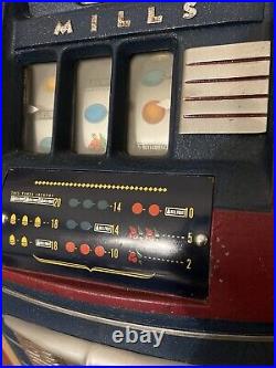 Antique Mills 5 Cent Slot Machine (Pick Up)